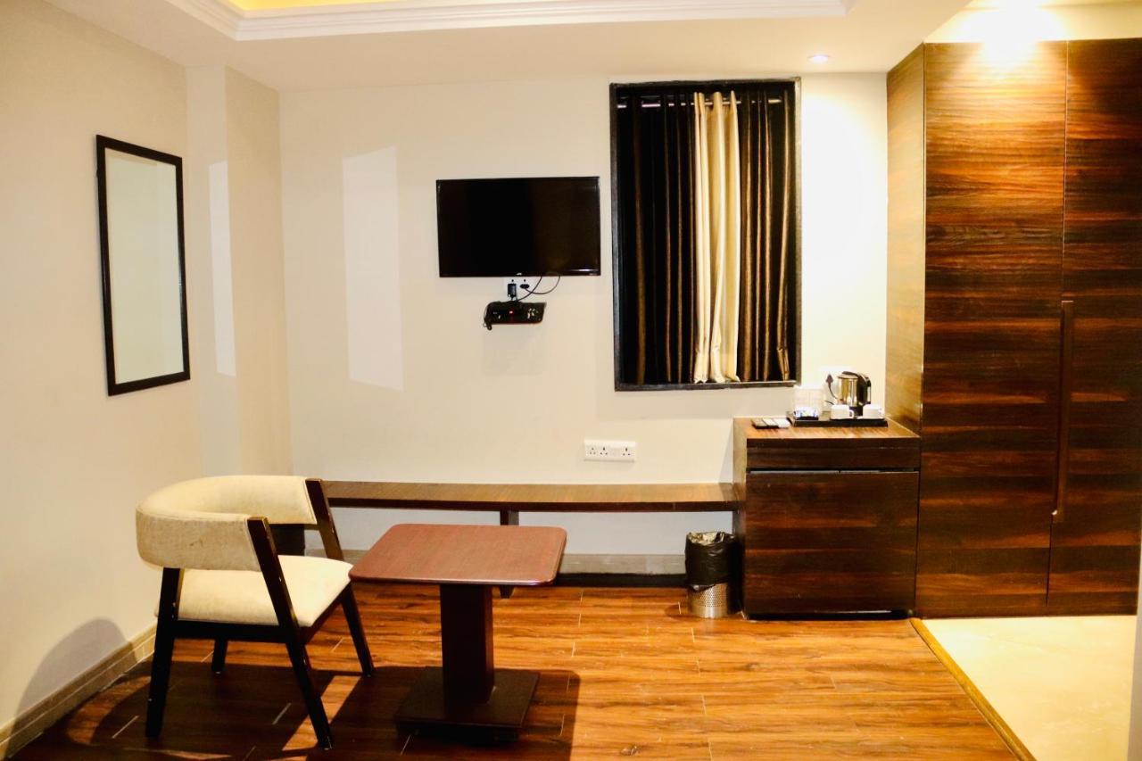 Hotel Magic Tree Karol Bagh Metro Station Nowe Delhi Zewnętrze zdjęcie